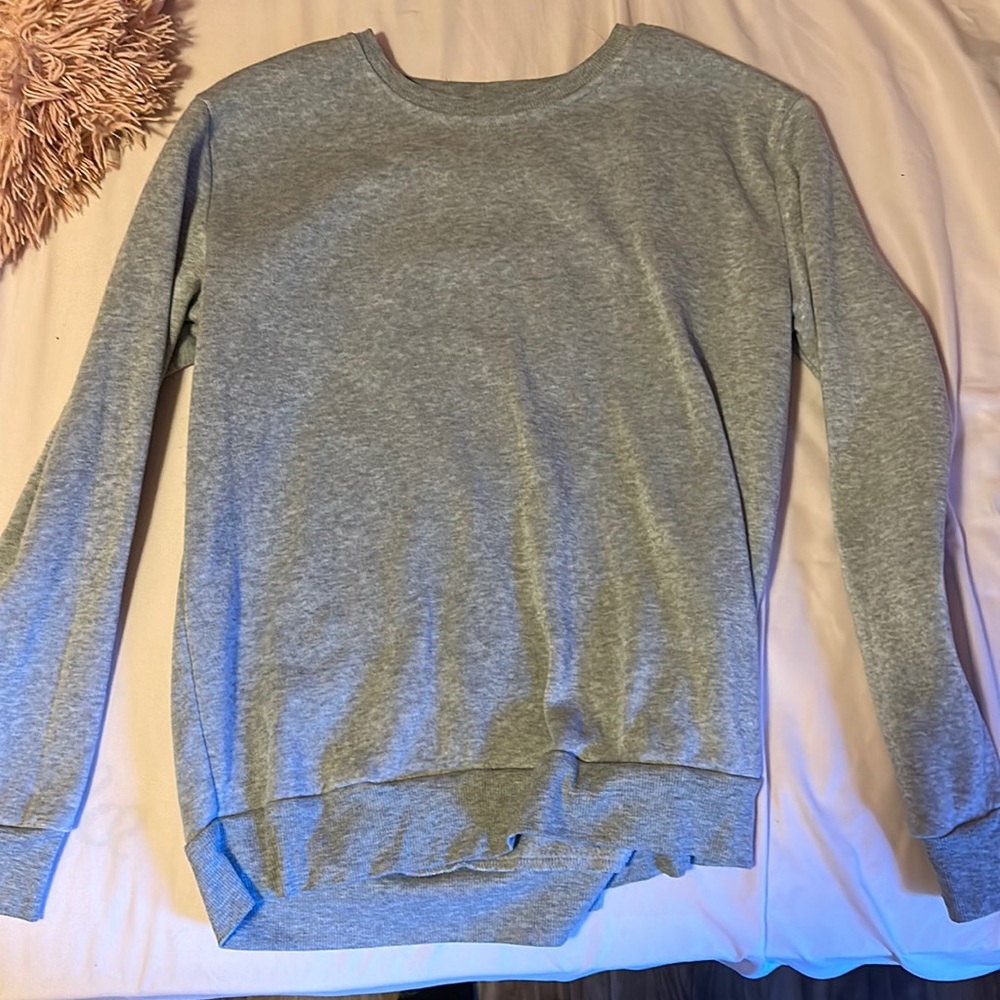 Grey crew neck!
